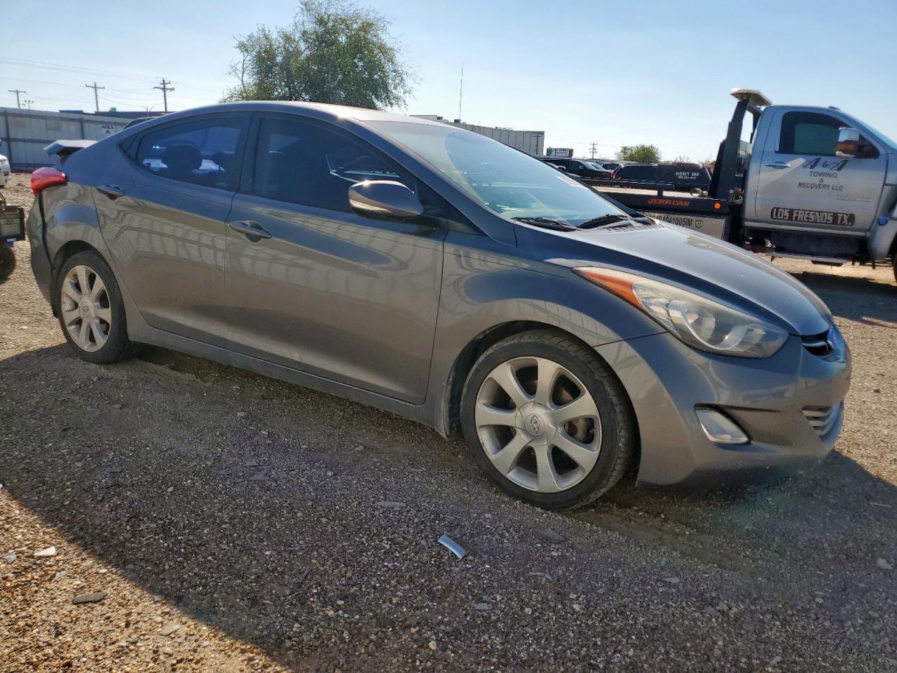 2013 HYUNDAI ELANTRA photo 4