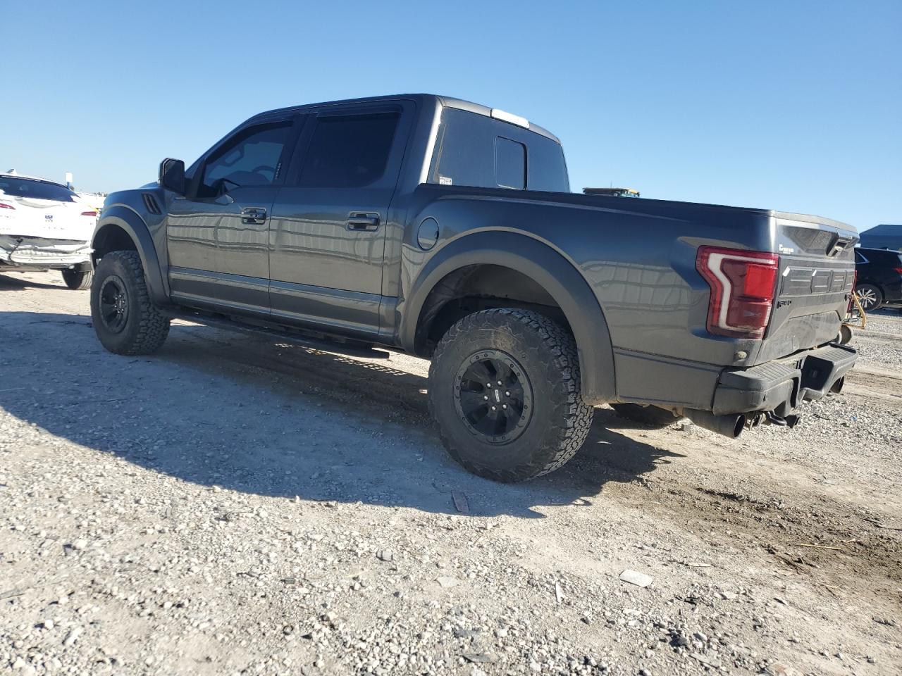 2018 FORD F150 RAPTOR photo 2