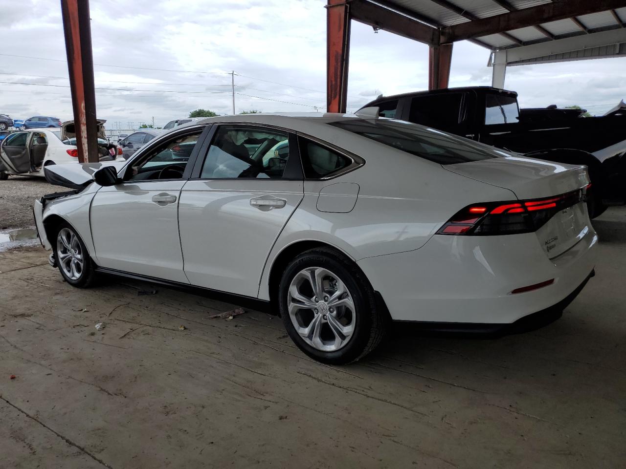 2025 HONDA ACCORD LX photo 3