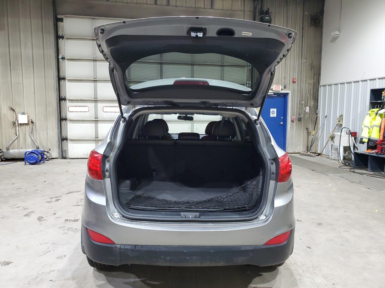 2012 HYUNDAI TUCSON GLS photo 11