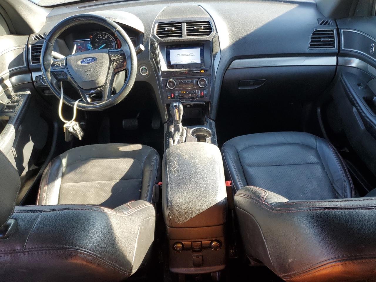 2018 FORD EXPLORER XLT photo 8