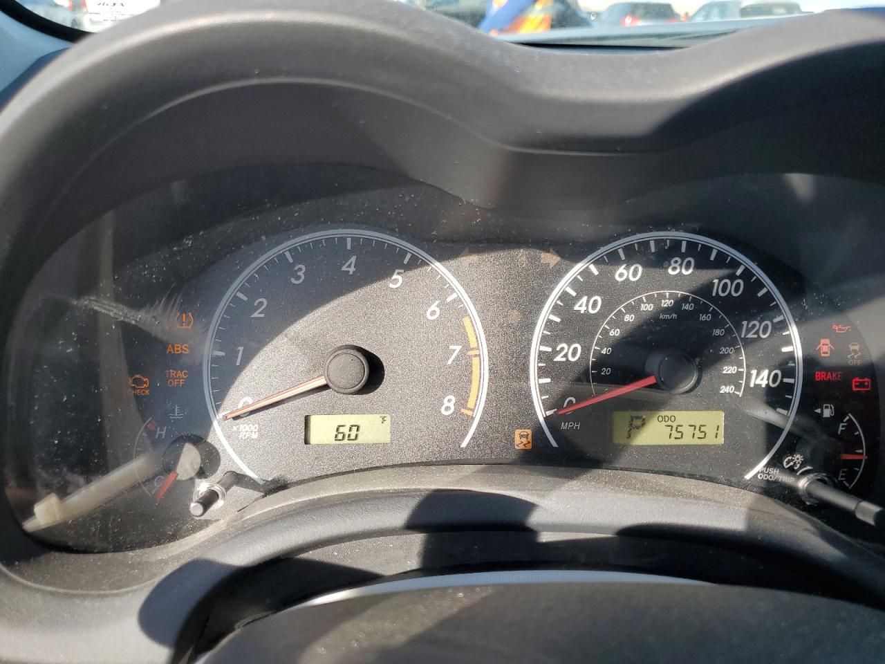 2012 TOYOTA COROLLA LE photo 25