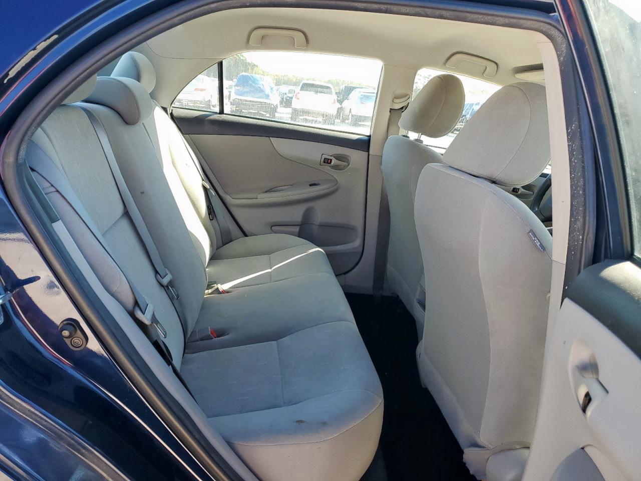 2012 TOYOTA COROLLA L photo 10