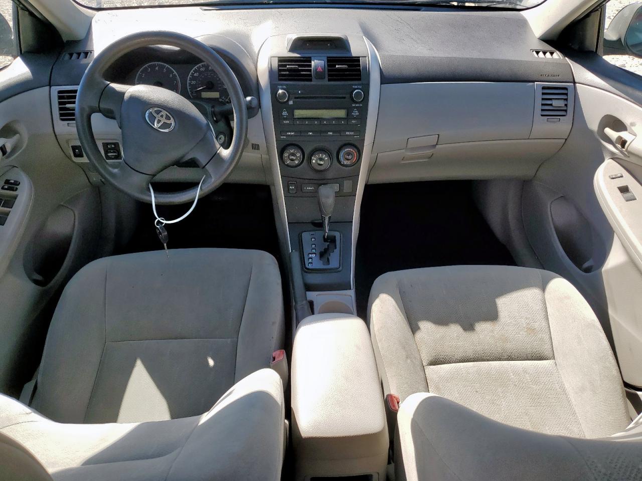 2012 TOYOTA COROLLA L photo 8