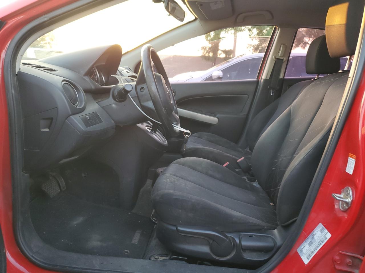 2011 MAZDA MAZDA2 photo 7
