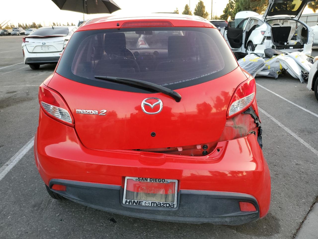2011 MAZDA MAZDA2 photo 6