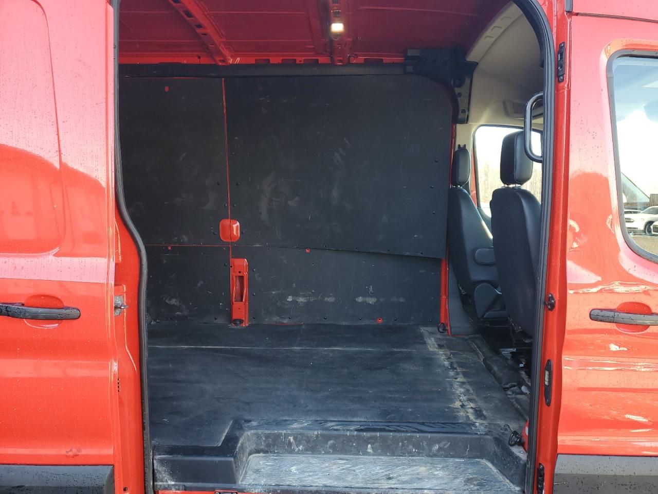 2025 FORD TRANSIT DELIVERY VAN photo 11