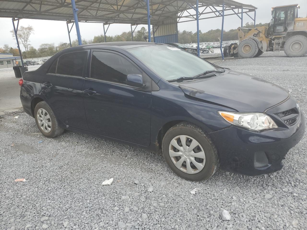 2013 TOYOTA COROLLA BASE photo 4