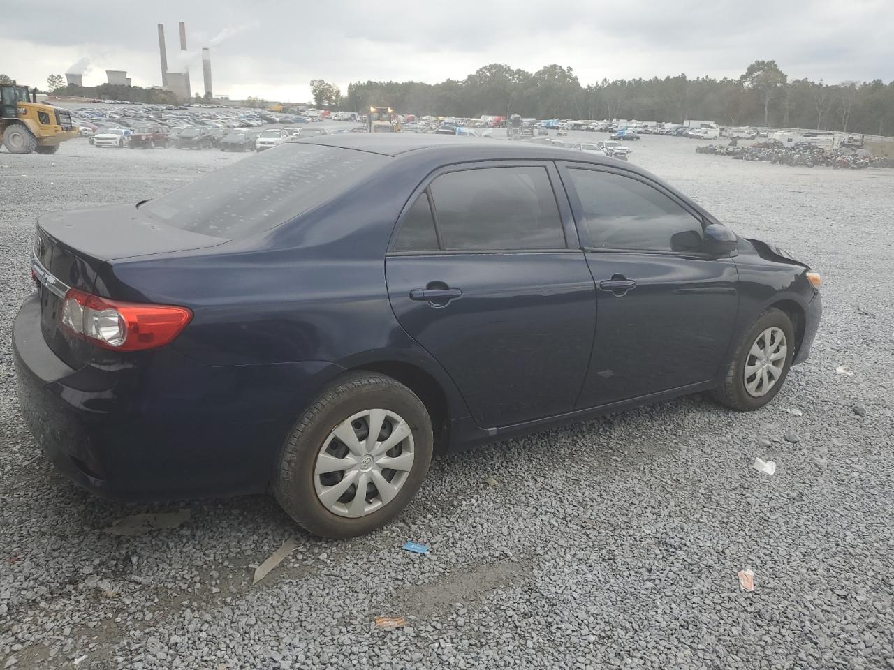 2013 TOYOTA COROLLA BASE photo 3
