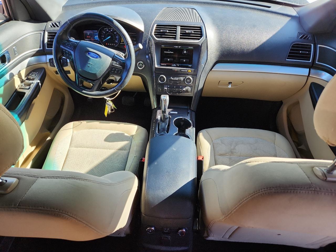 2016 FORD EXPLORER XLT photo 8