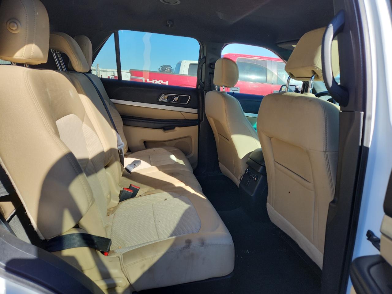 2016 FORD EXPLORER XLT photo 11
