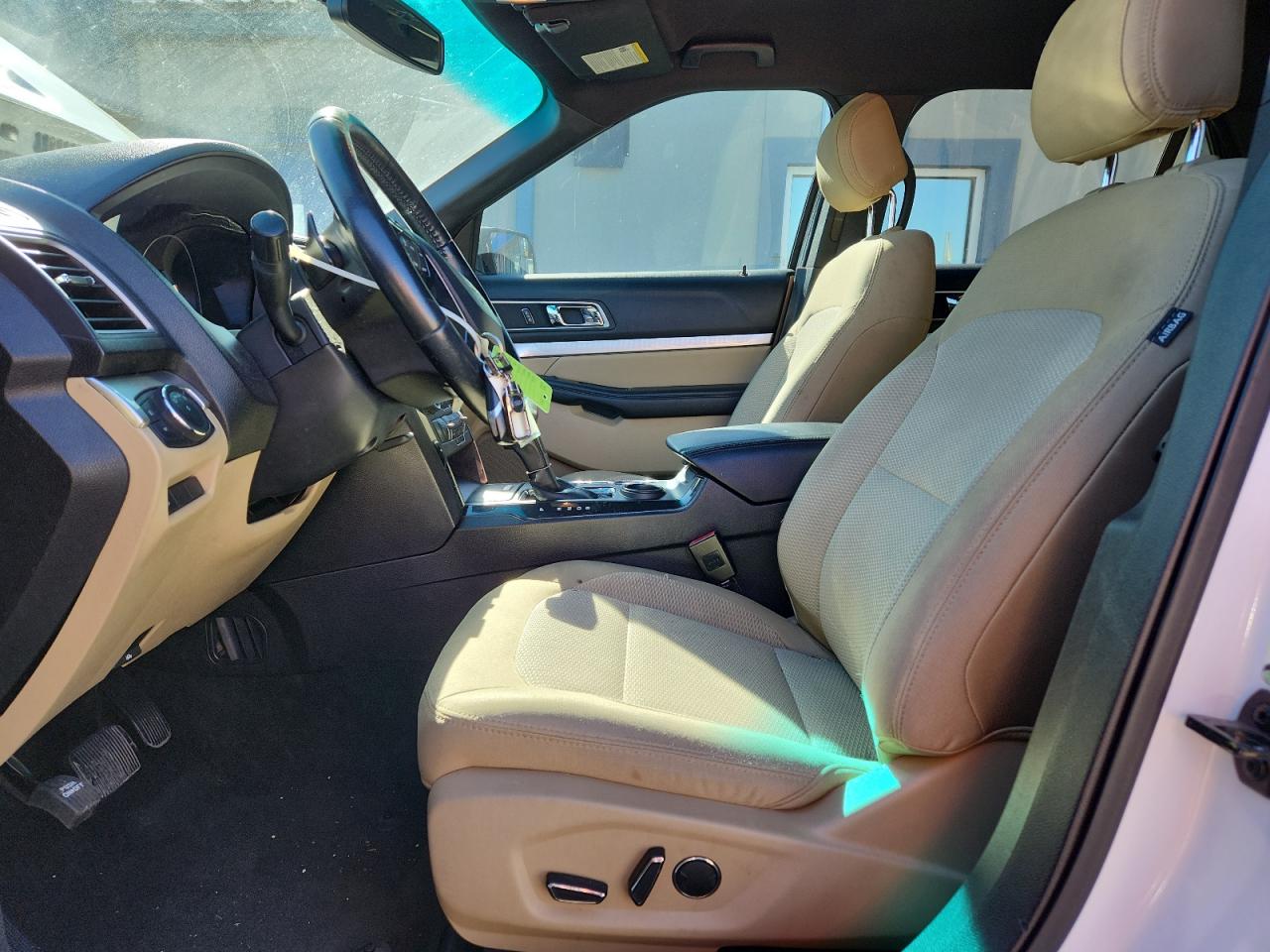 2016 FORD EXPLORER XLT photo 7