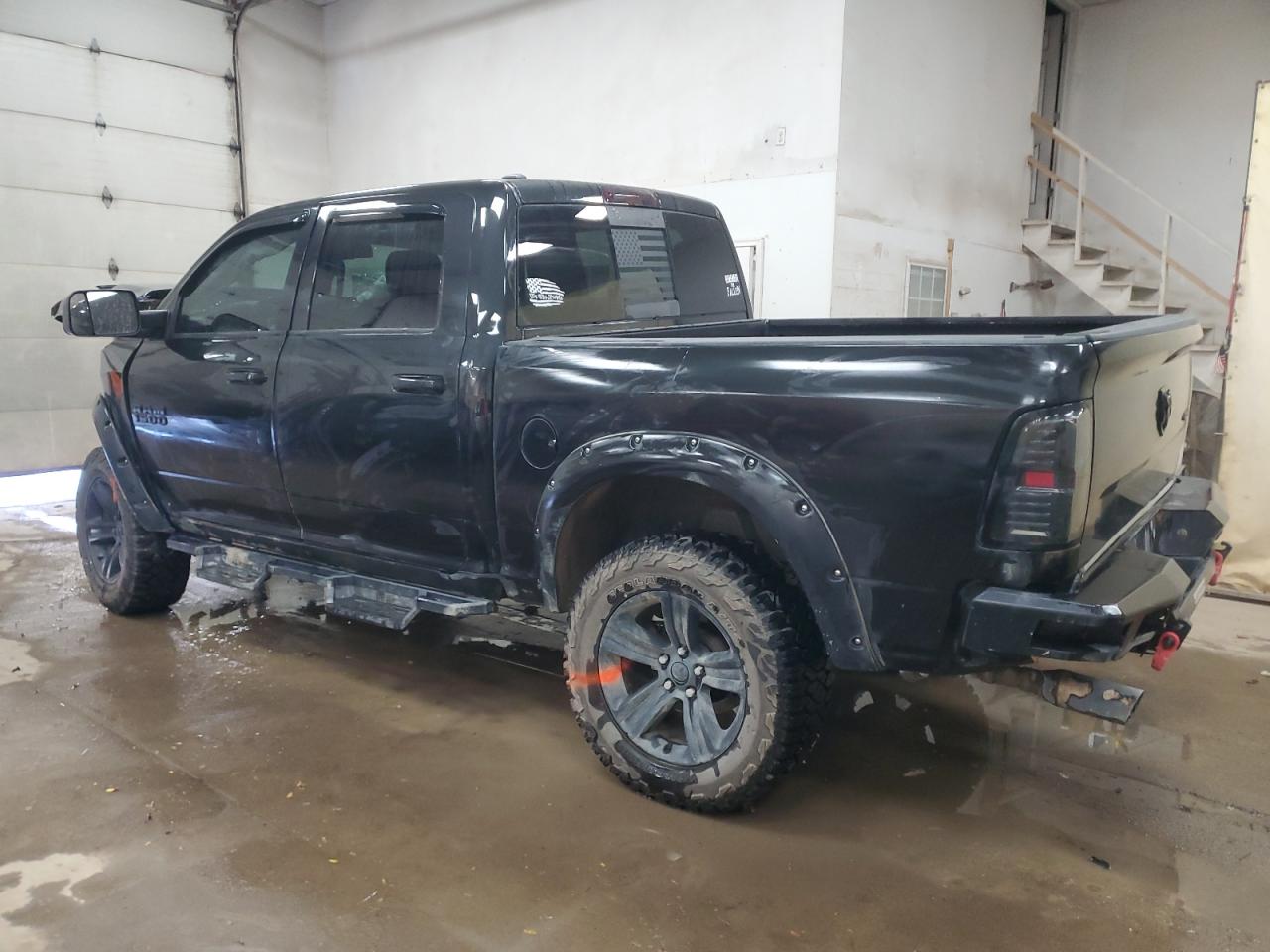 2016 RAM 1500 SPORT photo 2