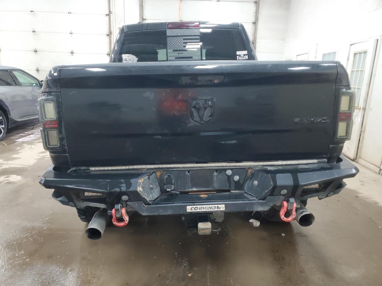 2016 RAM 1500 SPORT photo 6