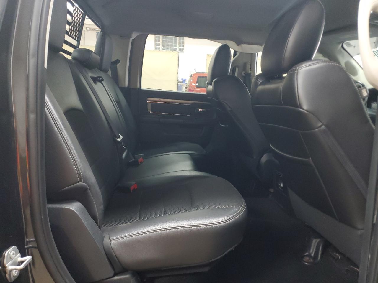 2016 RAM 1500 SPORT photo 10