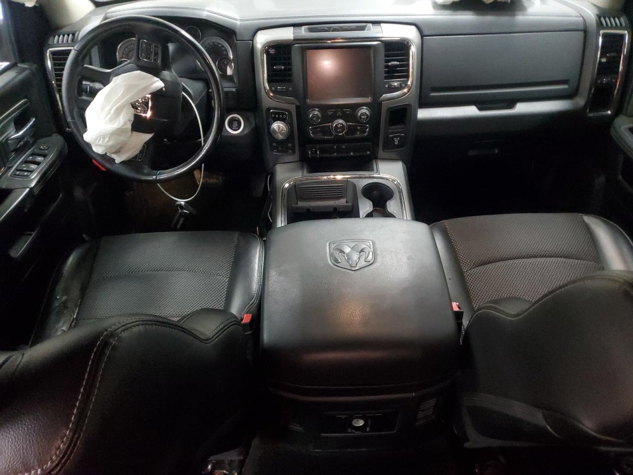 2016 RAM 1500 SPORT photo 8