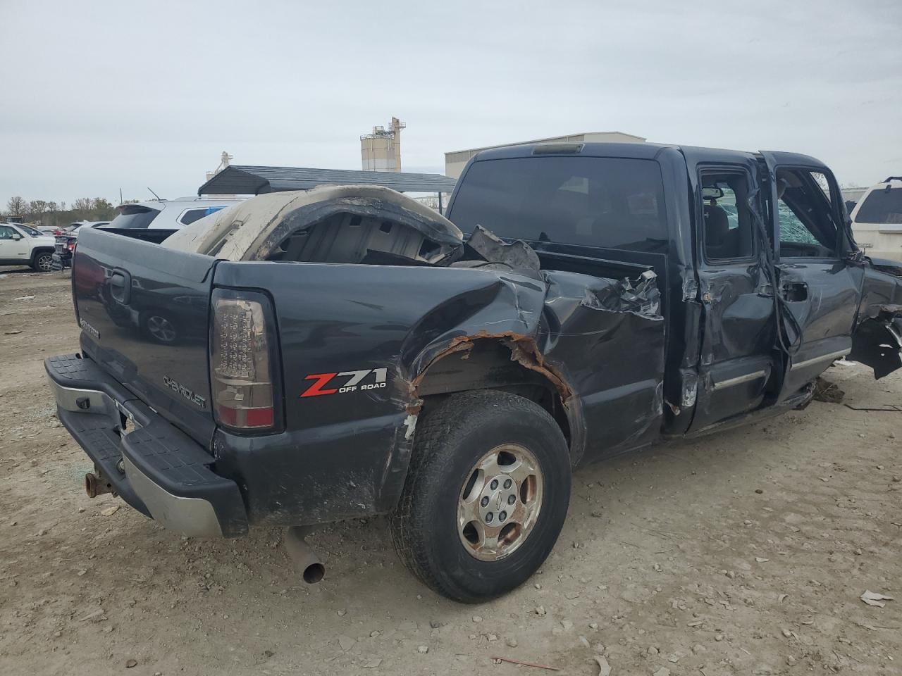 2004 CHEVROLET SILVERADO K1500 photo 7
