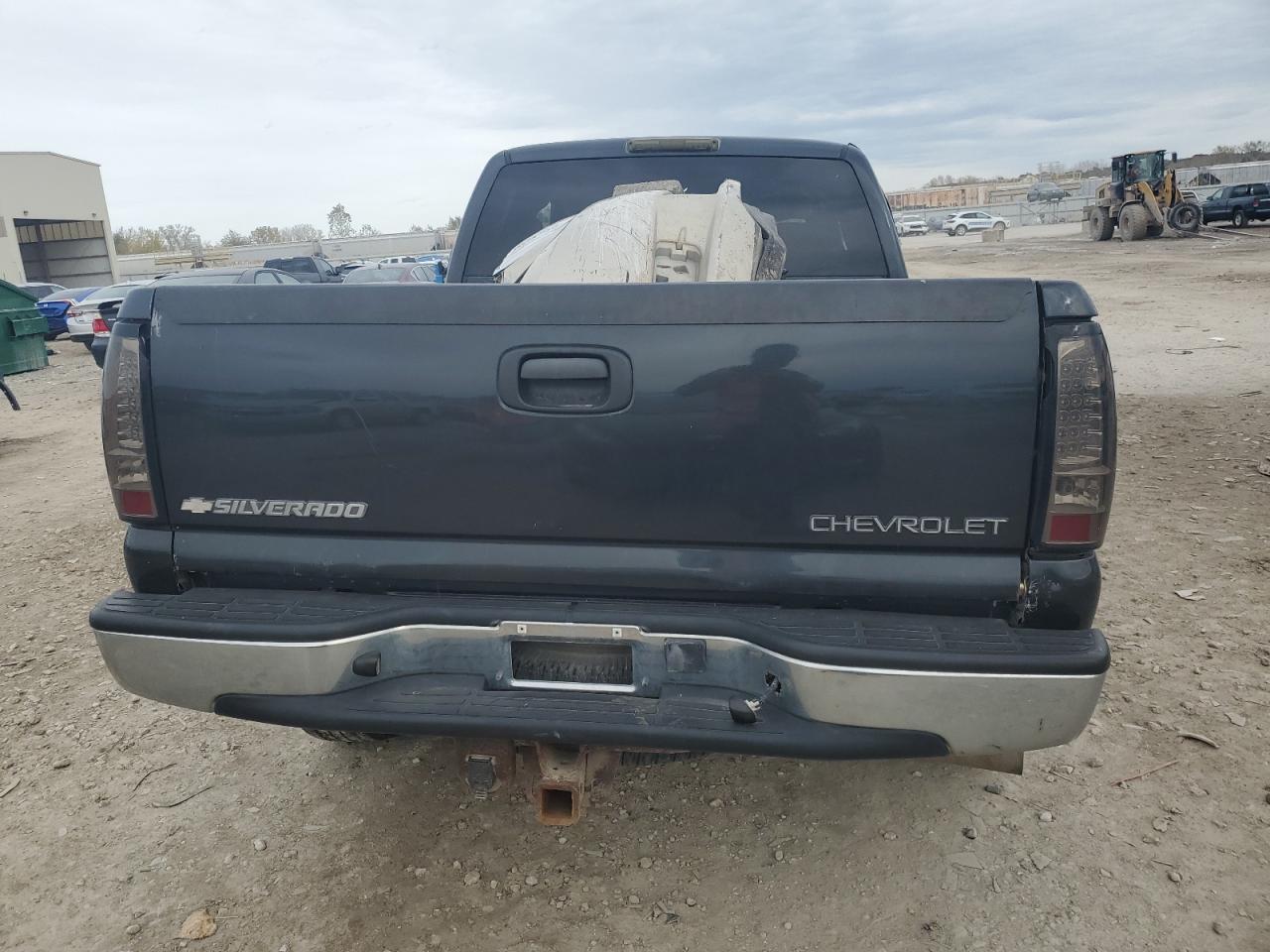 2004 CHEVROLET SILVERADO K1500 photo 16