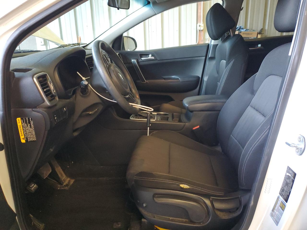 2017 KIA SPORTAGE LX photo 19