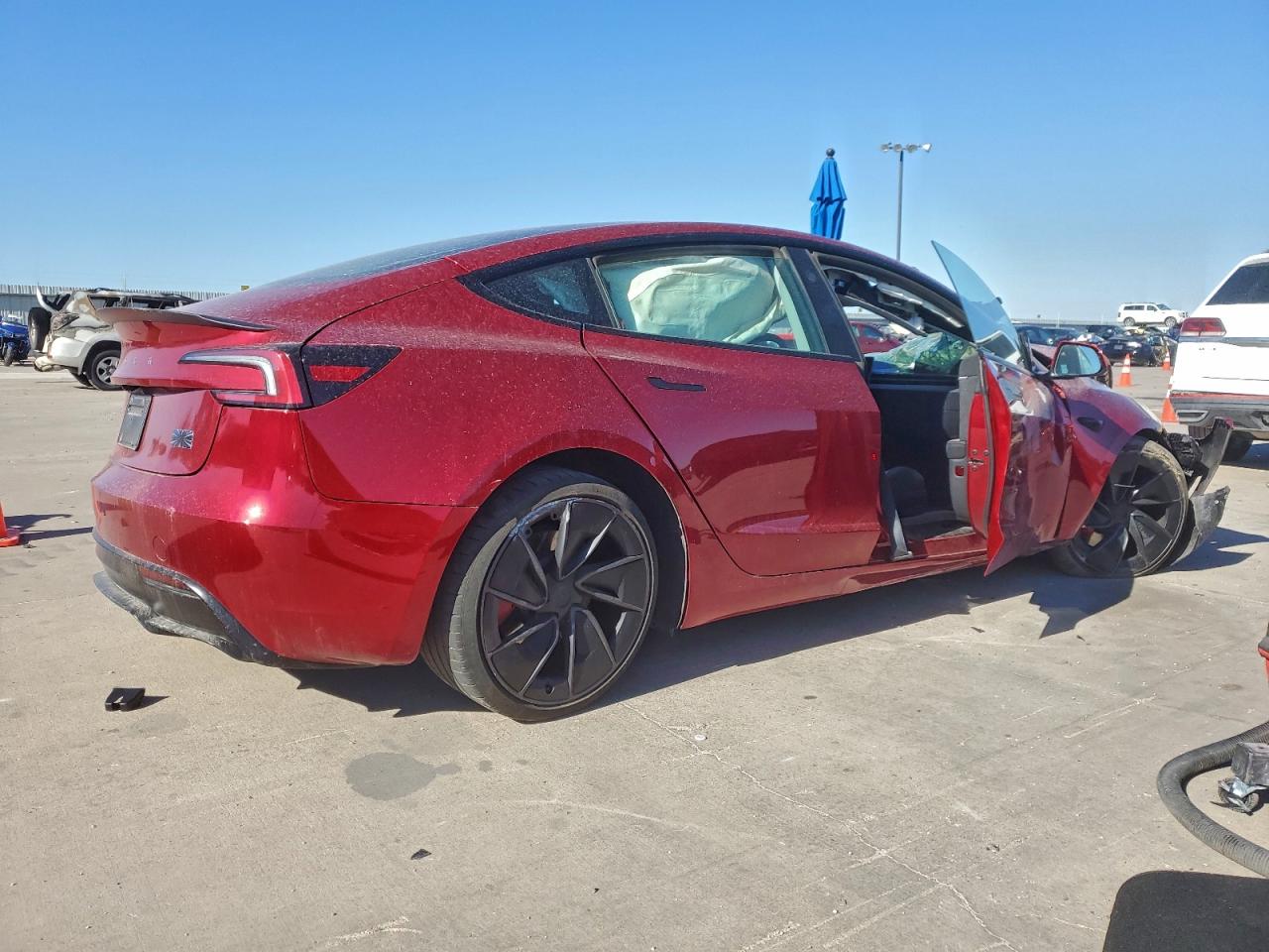 2024 TESLA MODEL 3 photo 5