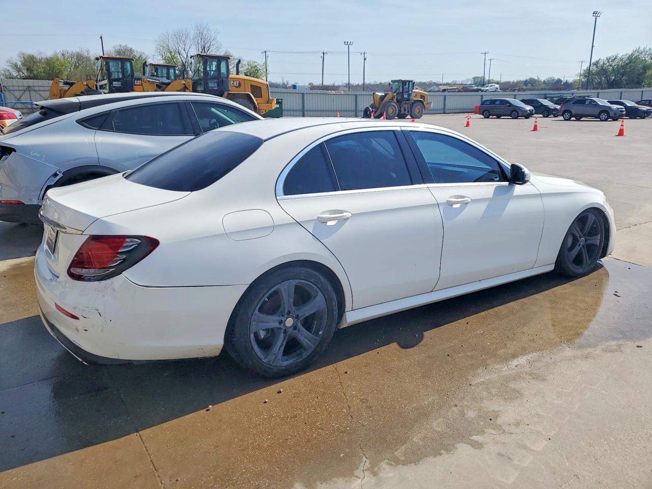 2017 MERCEDES-BENZ E 300 photo 6