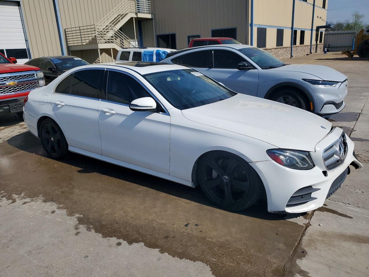 2017 MERCEDES-BENZ E 300 photo 8