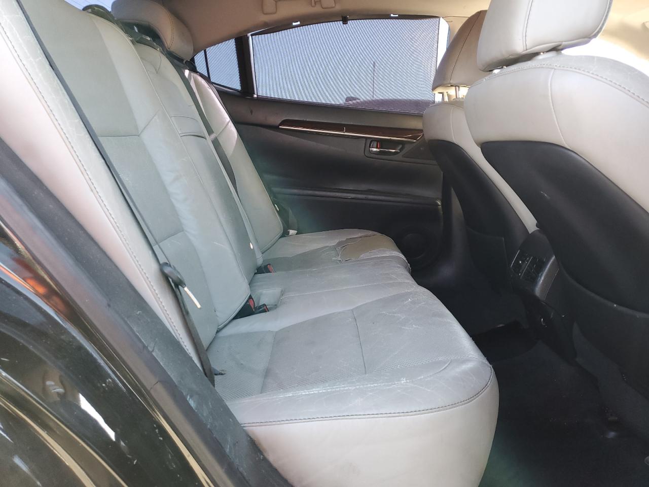 2013 LEXUS ES 350 photo 19