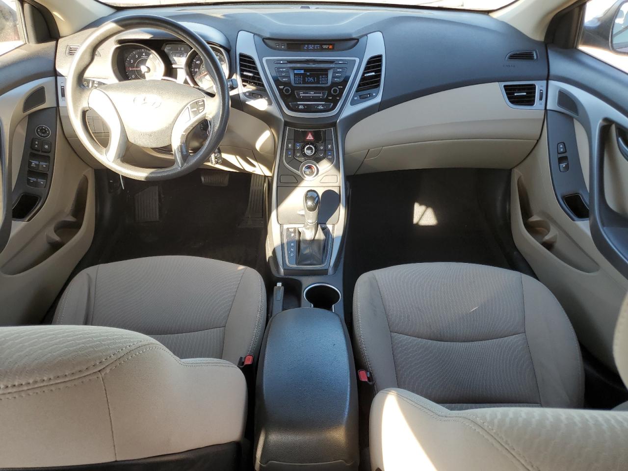 2016 HYUNDAI ELANTRA SE photo 15