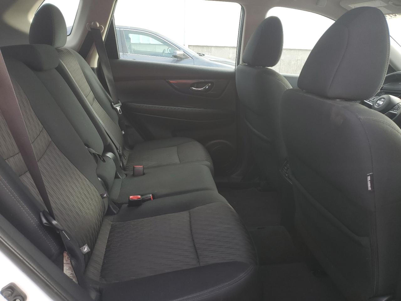 2018 NISSAN ROGUE S photo 11
