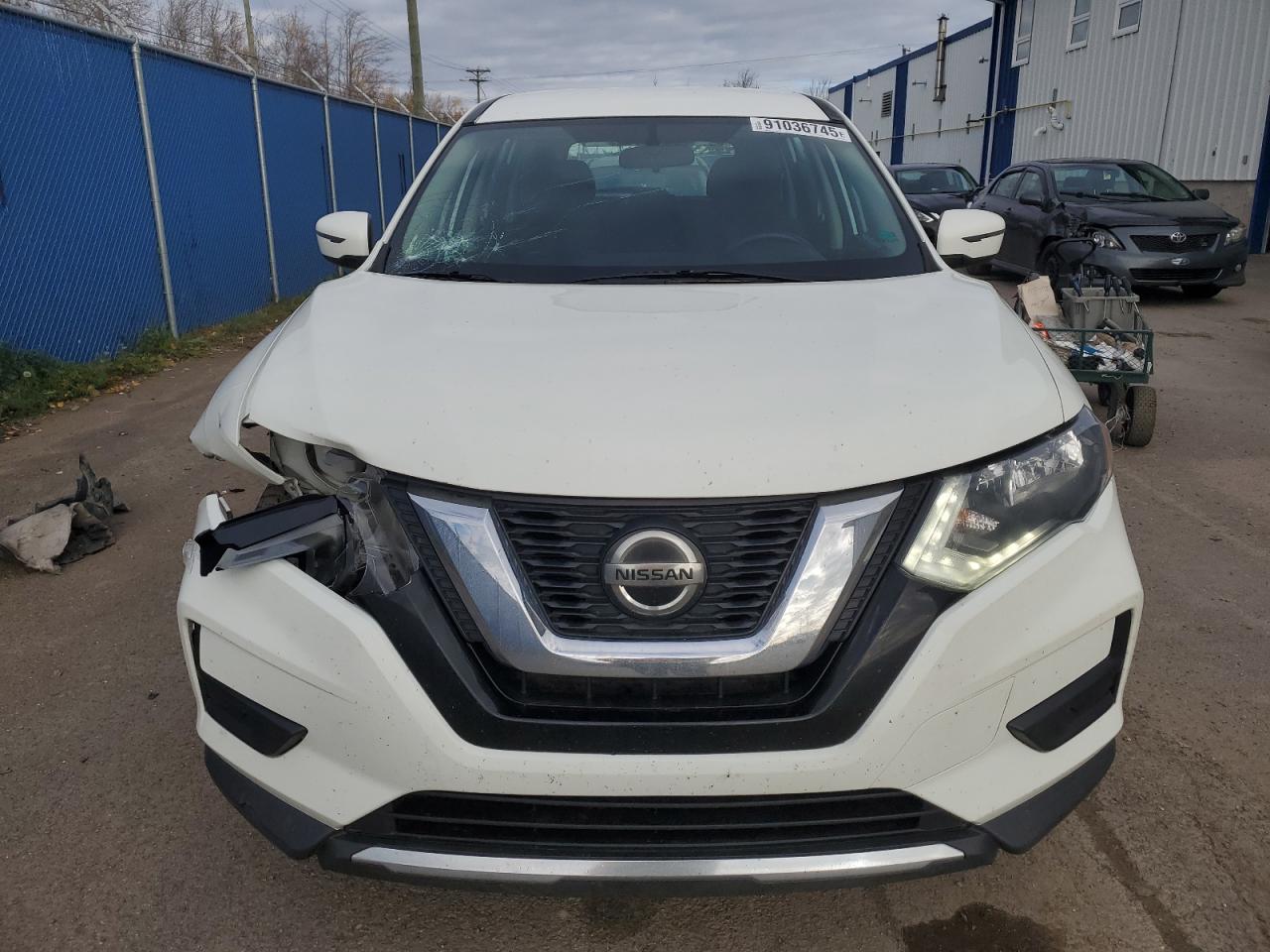 2018 NISSAN ROGUE S photo 5