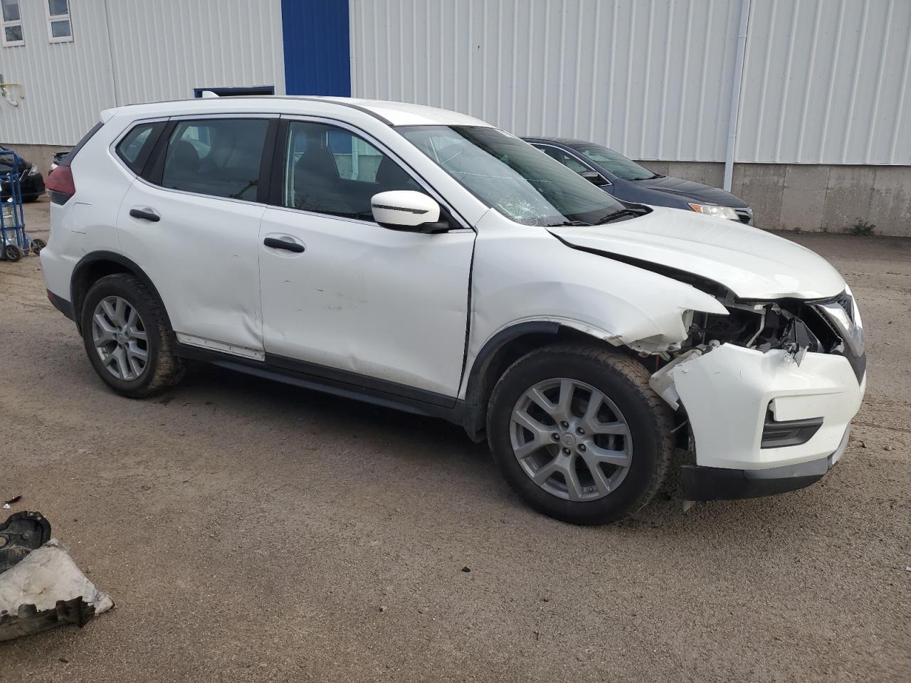2018 NISSAN ROGUE S photo 4