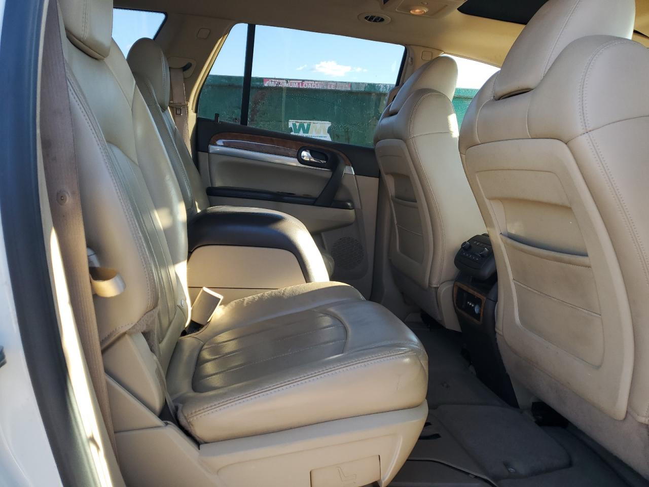 2009 BUICK ENCLAVE CXL photo 11