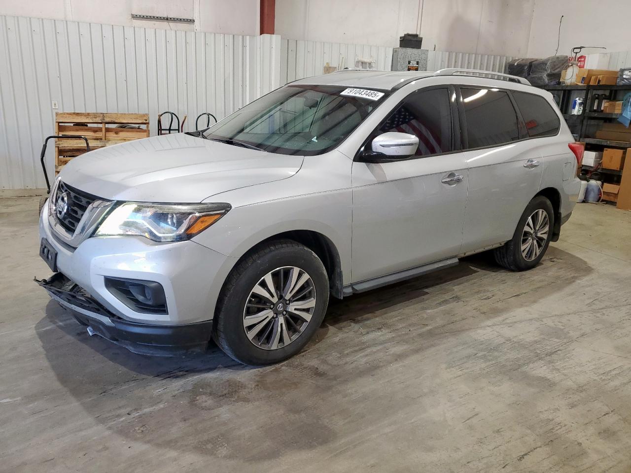 2017 NISSAN PATHFINDER S photo 2