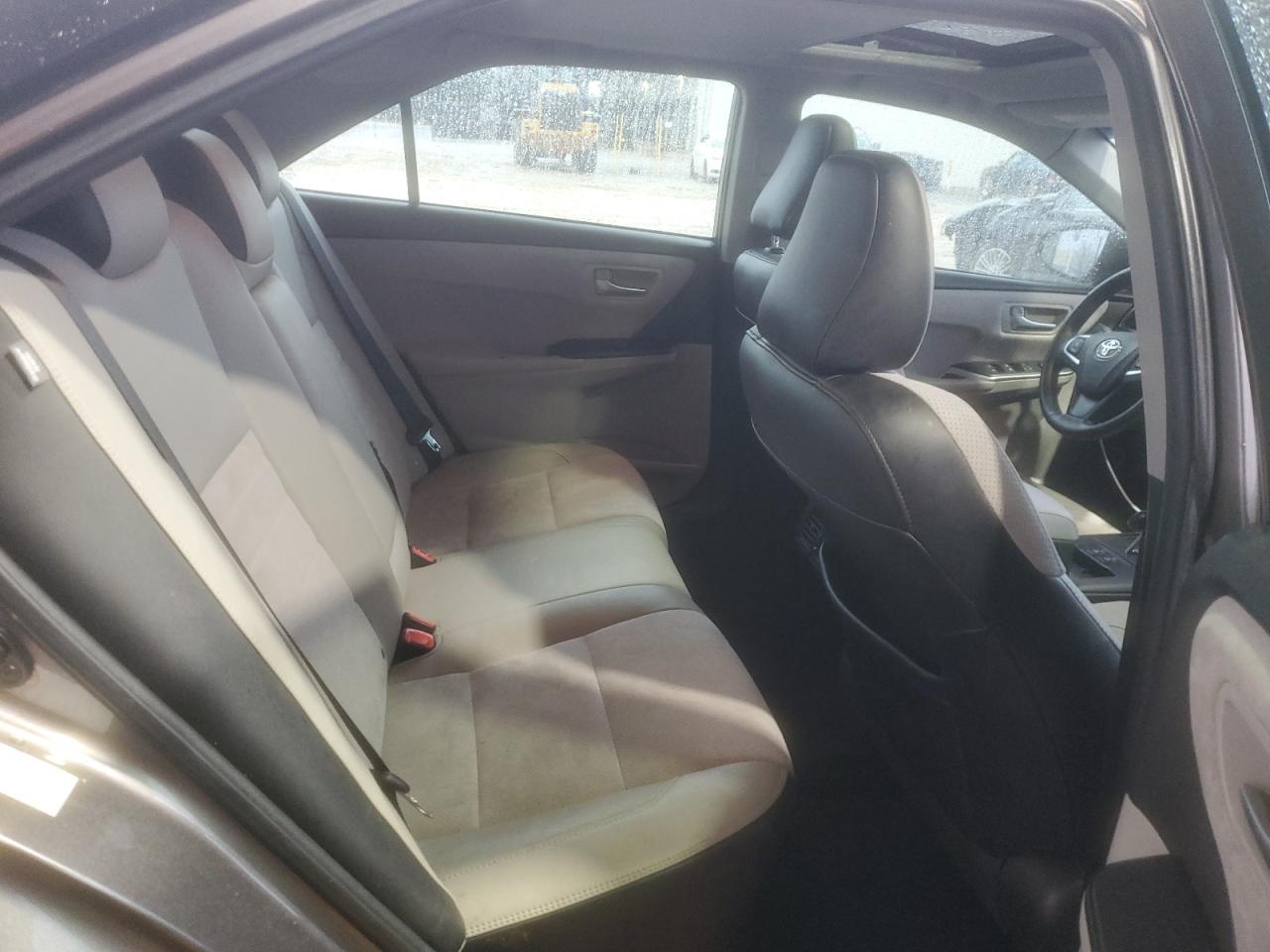 2016 TOYOTA CAMRY XSE photo 10