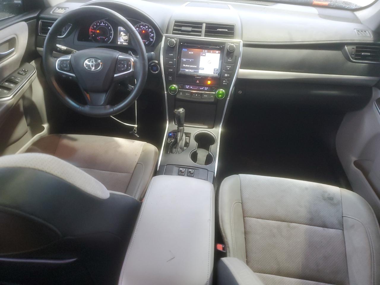 2016 TOYOTA CAMRY XSE photo 8