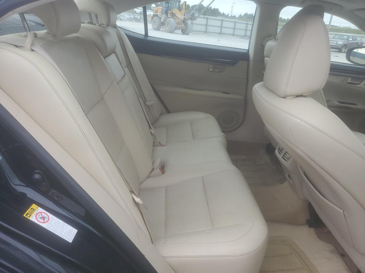 2013 LEXUS ES 350 photo 19