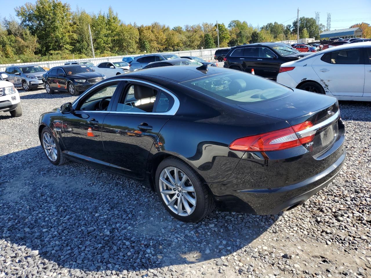 2013 JAGUAR XF photo 3