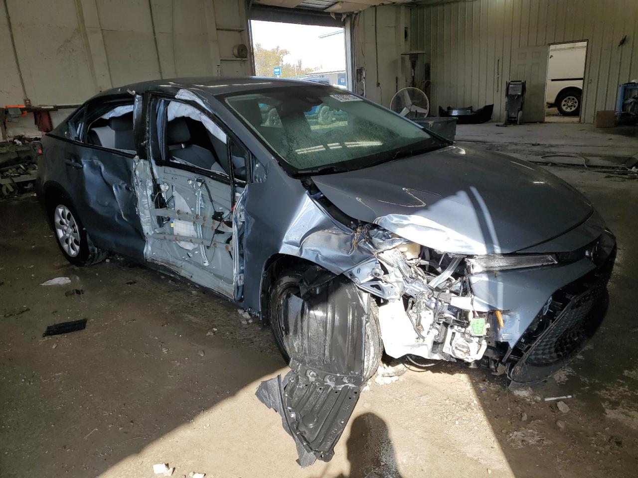 2020 TOYOTA COROLLA LE photo 4