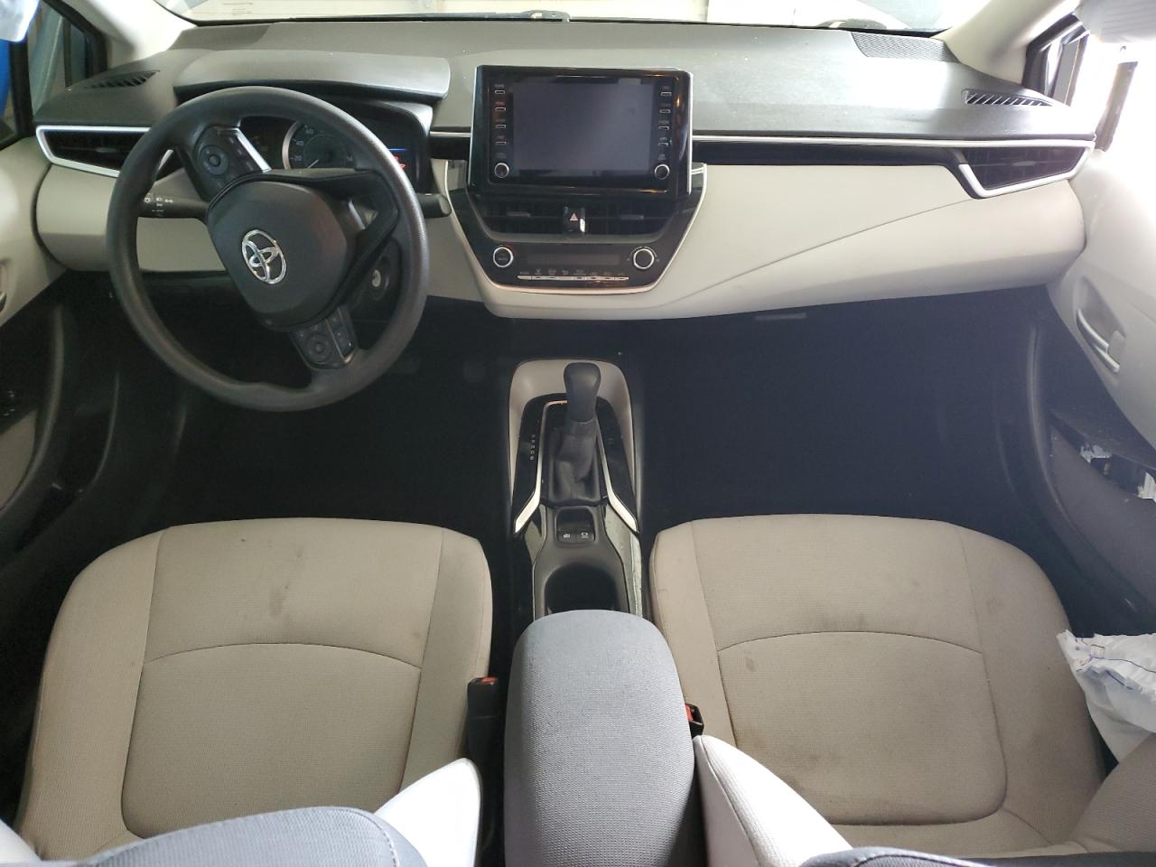 2020 TOYOTA COROLLA LE photo 8