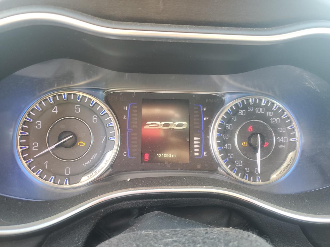 2016 CHRYSLER 200 LX photo 17