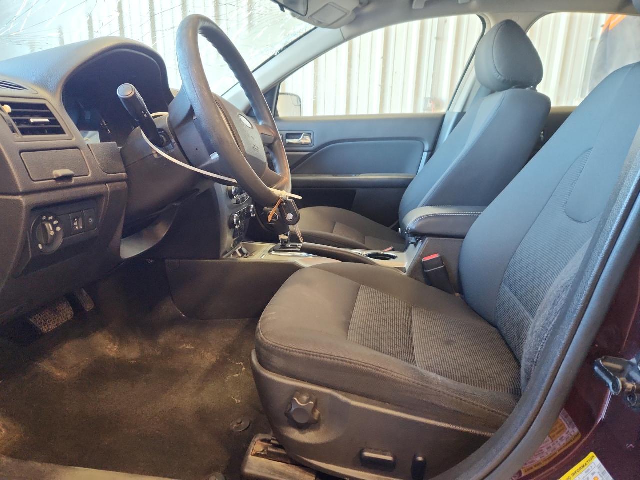 2011 FORD FUSION SE photo 13