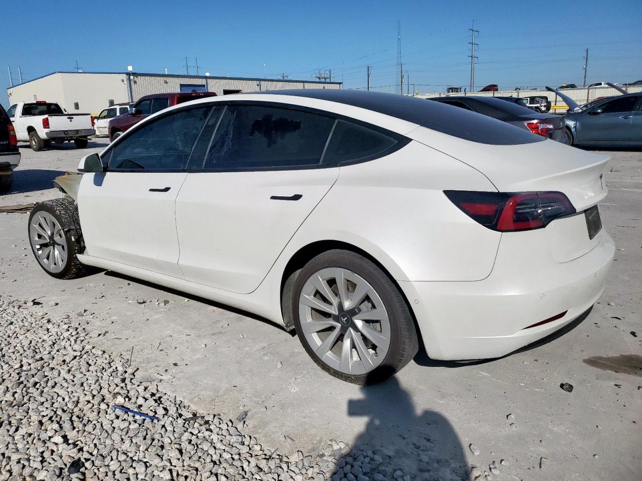 2022 TESLA MODEL 3 photo 3