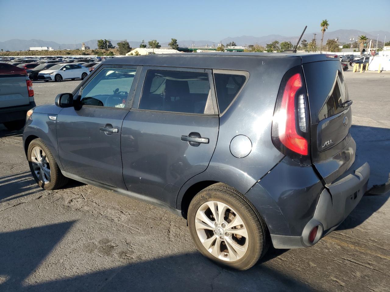 2015 KIA SOUL + photo 3