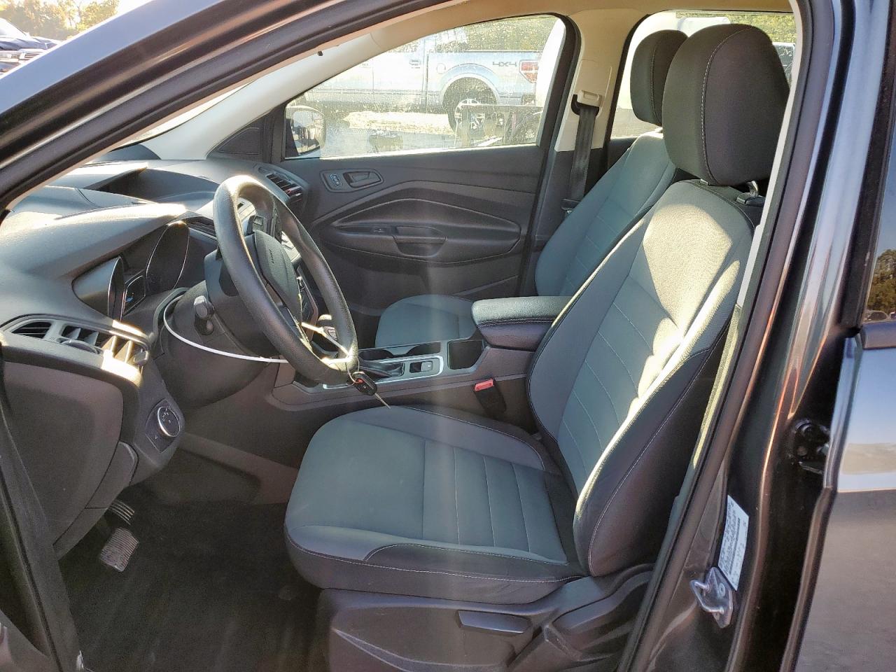 2017 FORD ESCAPE S photo 7