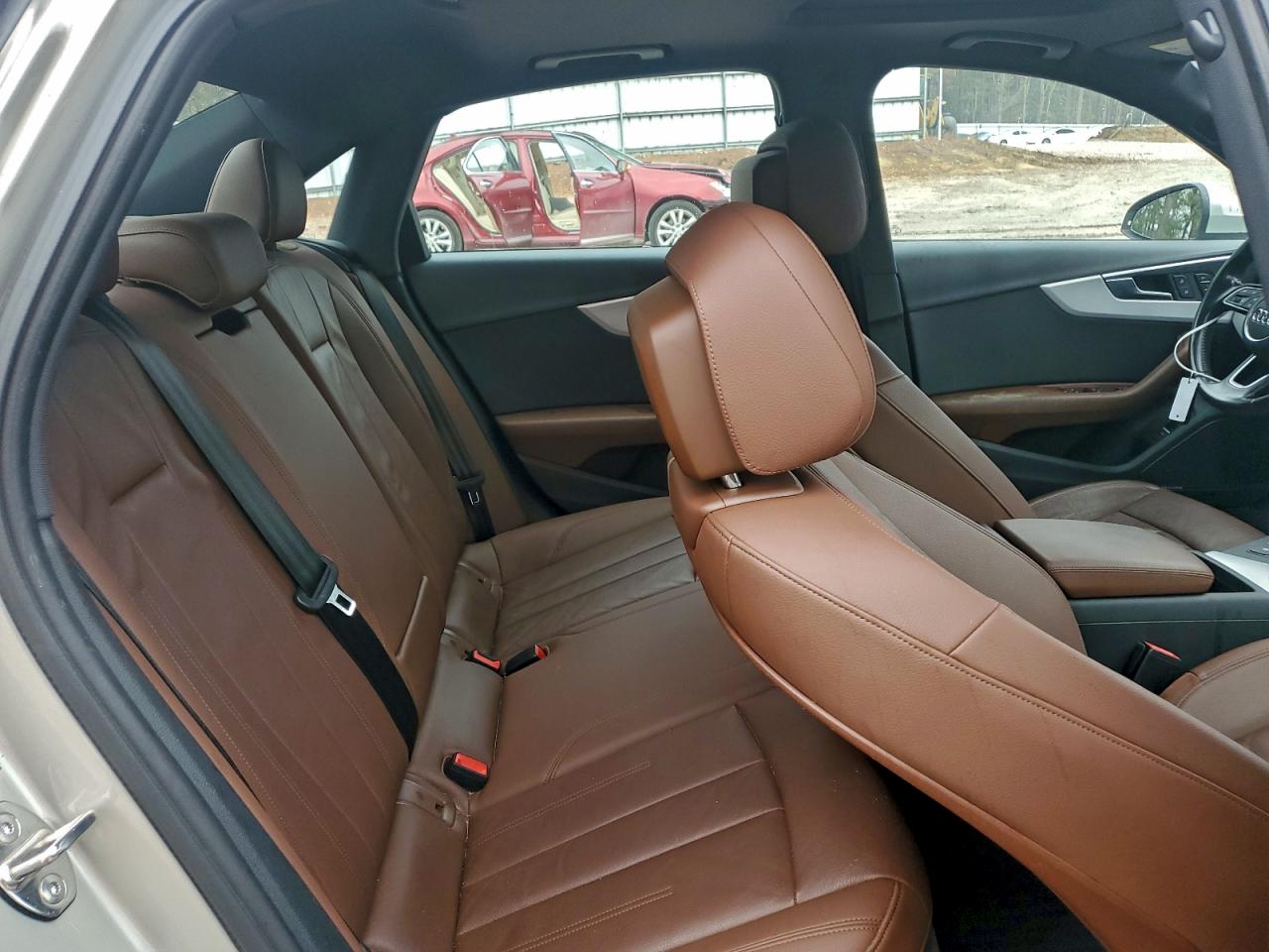 2017 AUDI A4 photo 19