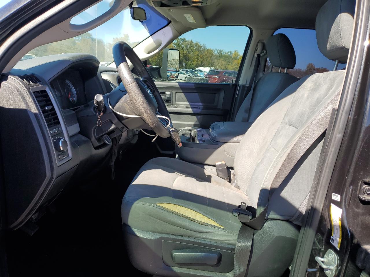 2018 RAM 2500 ST photo 19