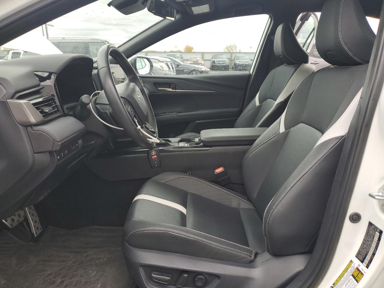 2025 TOYOTA CAMRY XSE photo 13