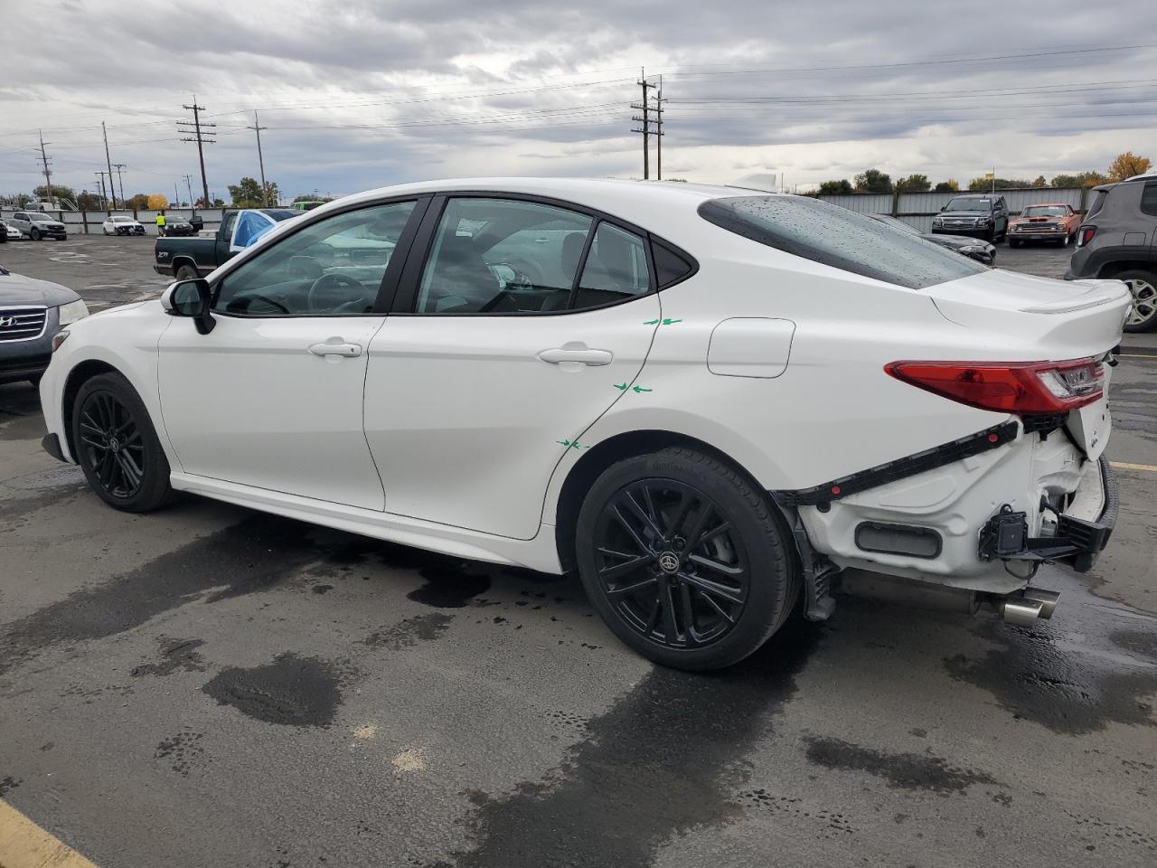 2025 TOYOTA CAMRY XSE photo 3