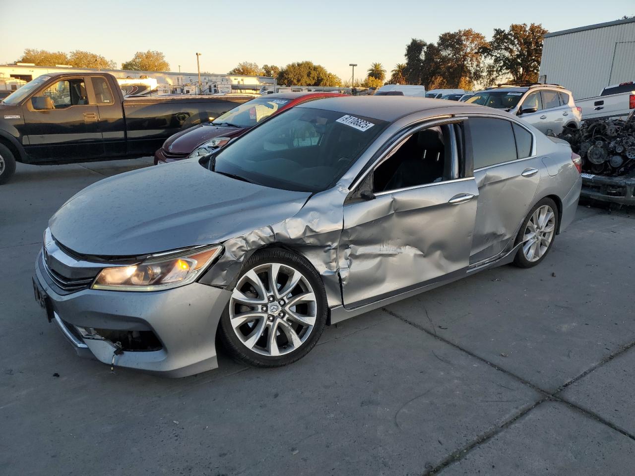 2017 HONDA ACCORD