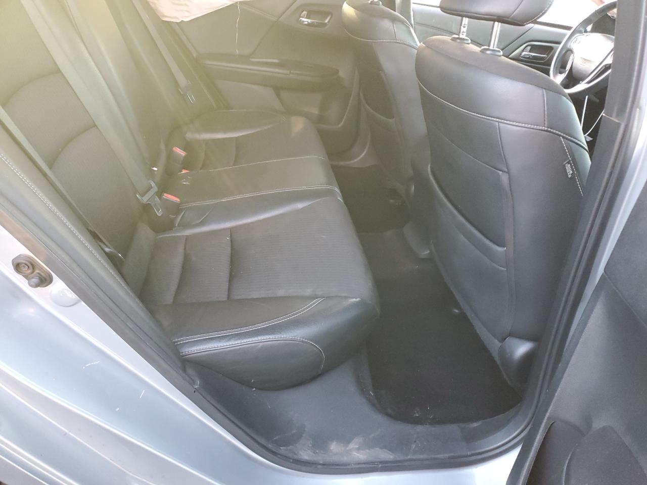 2017 HONDA ACCORD SPORT photo 28